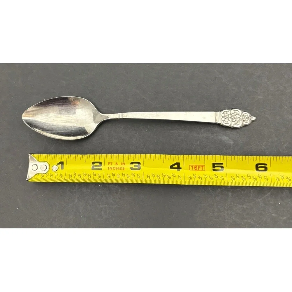 6 Oneida Nordic Crown Teaspoons 6